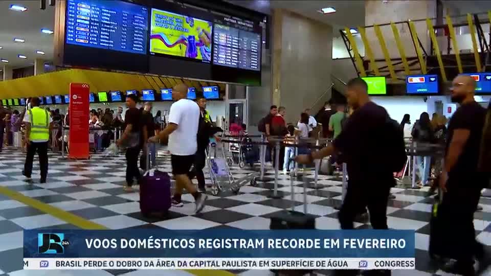 Número de passageiros de voos domésticos registra alta de 7% em fevereiro