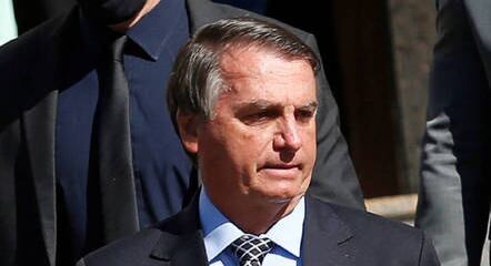 O presidente Jair Bolsonaro após sair de templo religioso em Brasília