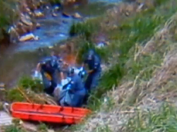 O corpo de uma mulher foi encontrado esquartejado em oito partes. O crime, de acordo com a reportagem, aconteceu no dia 26 de março, mas o autor foi preso nesta semana. A reportagem teve acesso ao quarto do casal, local do crime, que revela muita coisa sobre o assassino. Veja na reportagem!
+ Quer ver tudo o que rolou no Cidade Alerta? Veja a íntegra no R7 Play