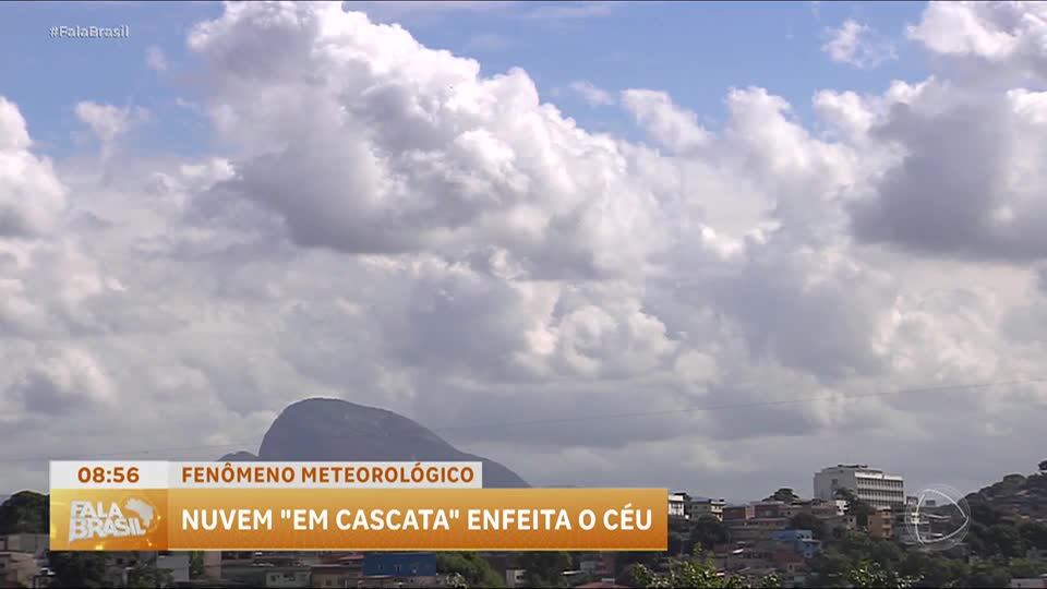 Fenômeno de nuvem orográfica encanta moradores de Vila Velha (ES)