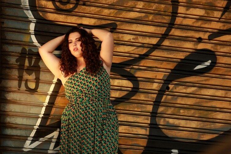 Dayanna Lima é atriz e mora em Inhaúma, na zona norte do
Rio. A ruiva também dá aula de teatro