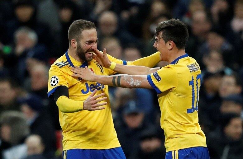 Higuaín e Dybala marcaram os gols da virada da Juventus contra o Tottenham