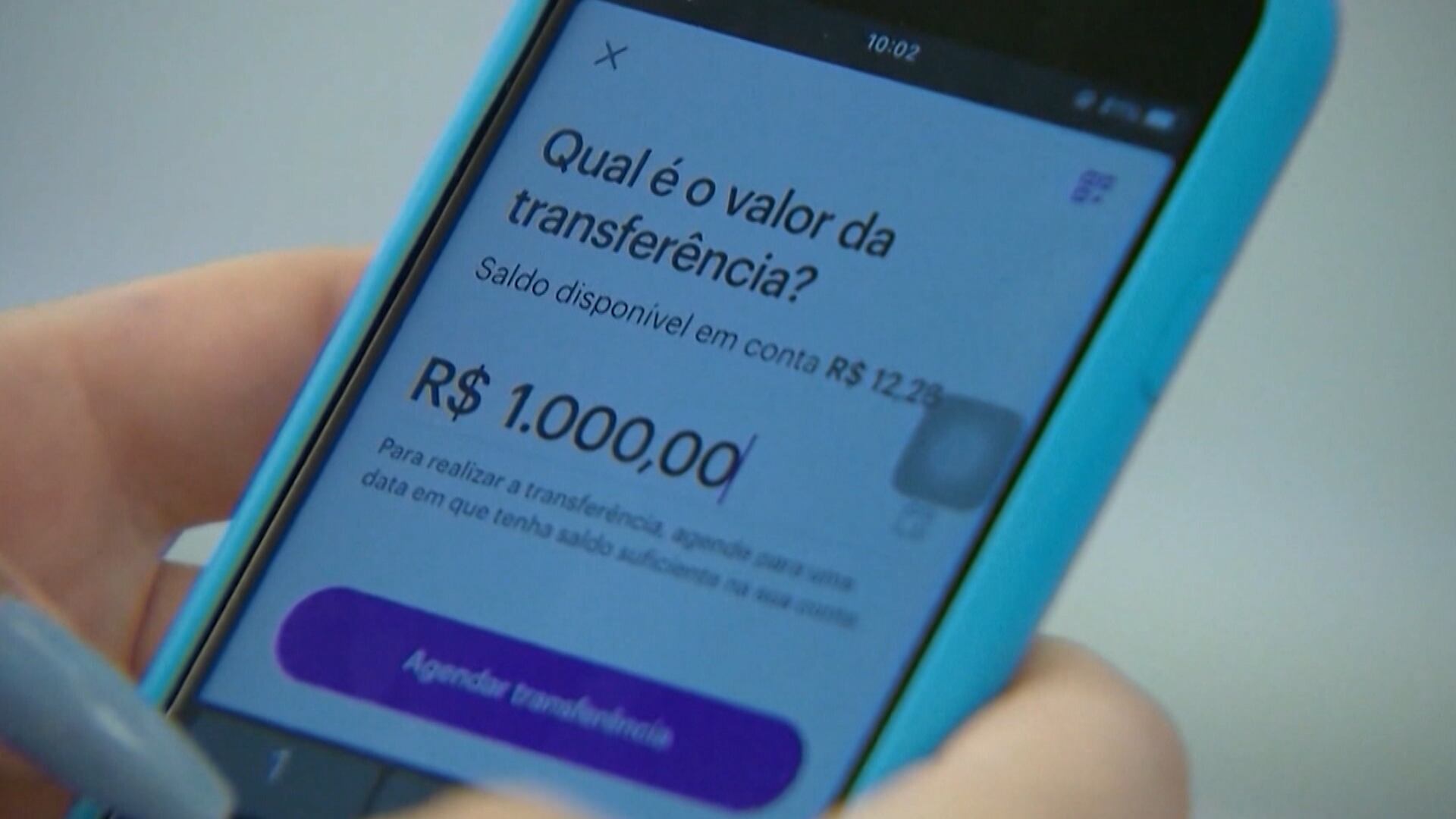 Pix não vai acabar com mercado de cartões de crédito no Brasil, diz especialista em direito digital