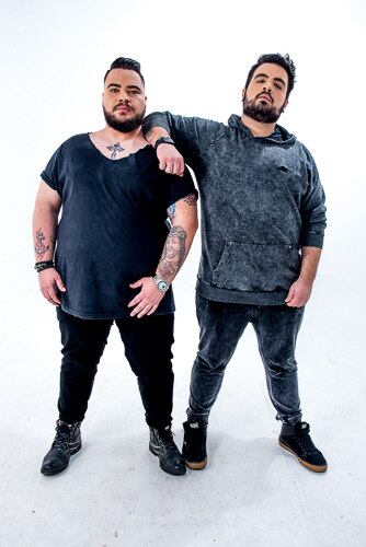 No Brasil, cerca de 52% da população está acima do índice que a OMS considera como “peso ideal”. Apenas 3% das confecções são voltadas para o público plus size