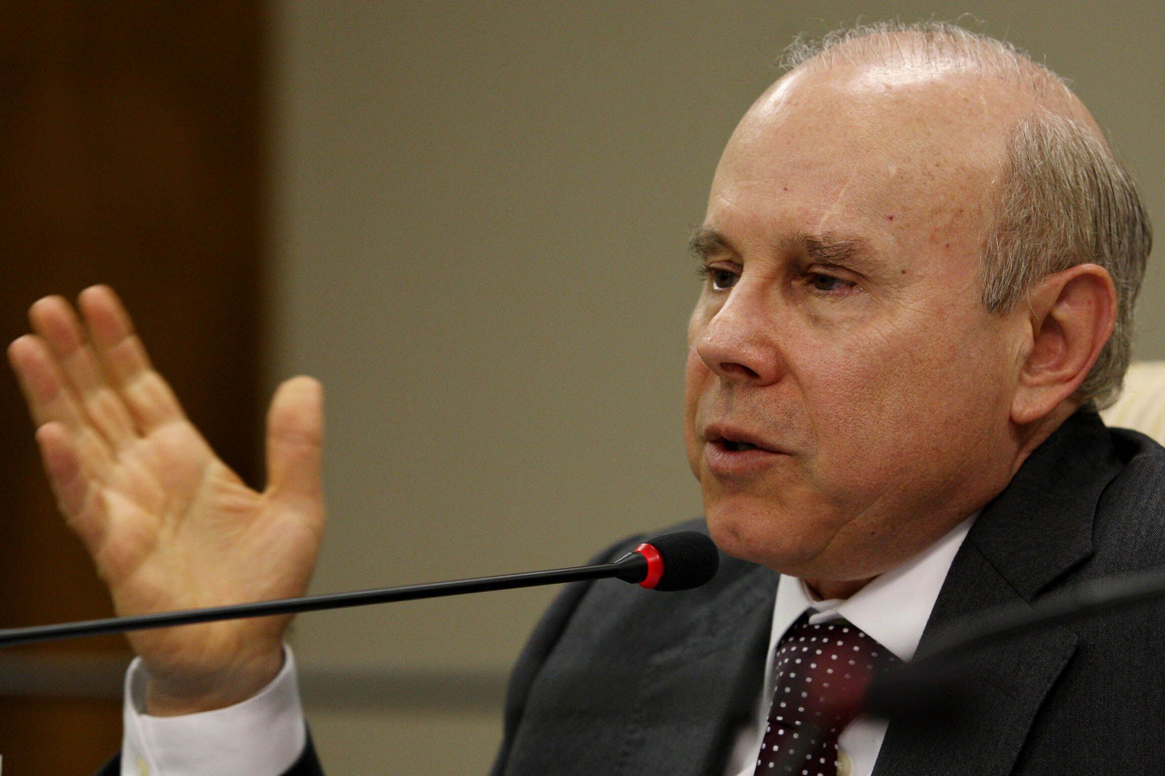 Moro afirmou que o bloqueio dos bens é viável, porque há provas de recebimento de propina