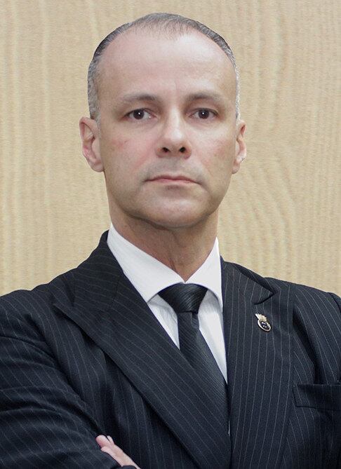 O atual presidente da ANVISA é o médico Antônio Barra Torres. Ele está na função desde novembro de 2020 e deve ficar lá até dezembro do ano que vem, mesmo tendo sido indicado pelo ex-presidente Jair Bolsonaro.