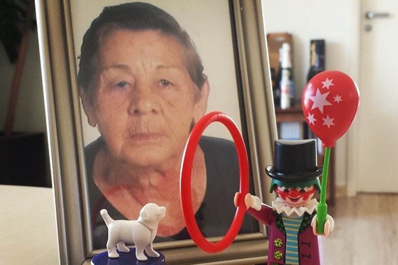 — E minha mãe estava em Limeira, eu ia trazê-la para cá. Ela
estava doente, fumava loucamente e eu a perdi para esse maldito vício, esse
desgraçado vício, e de todas as vezes que eu entrei no IML em que eu trabalhei,
aquela tarde foi onde eu vi que o Geraldo, as vezes, não era tão forte quanto
pensava
+ Geraldo Luís faz revelação surpreendente sobre a morte da mãe
+ Acesse R7 Play e assista onde e quando quiser aos seus programas favoritos da Rede Record

