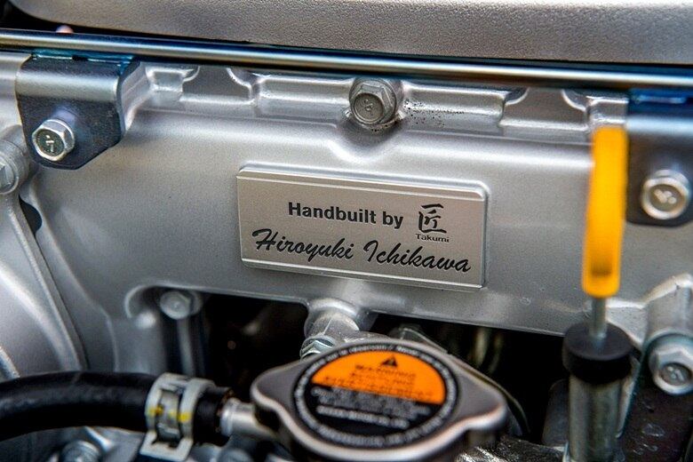 Cada unidade recebe ainda uma placa com o nome do engenheiro responsável