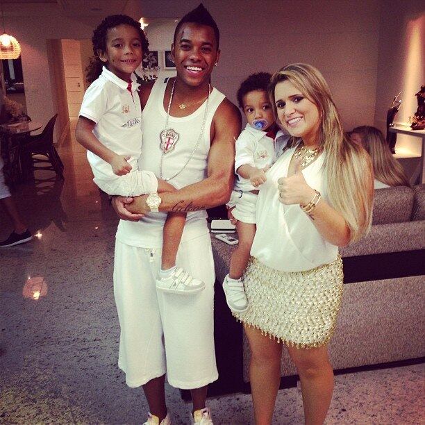 Casado e com dois filhos, Robinho retornou ao Brasil em 2014 depois de passar algumas temporadas no Milan