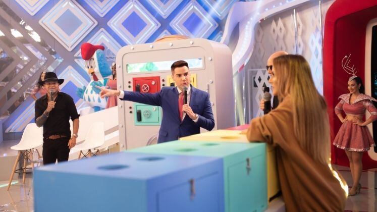 No quadro O Cofre do Rodolfo, Tierry e Gabi Martins mostraram coragem ao encarar grilos, ratos e lagartos para ajudar o professora levar o prêmio de R$ 15 mil para casa