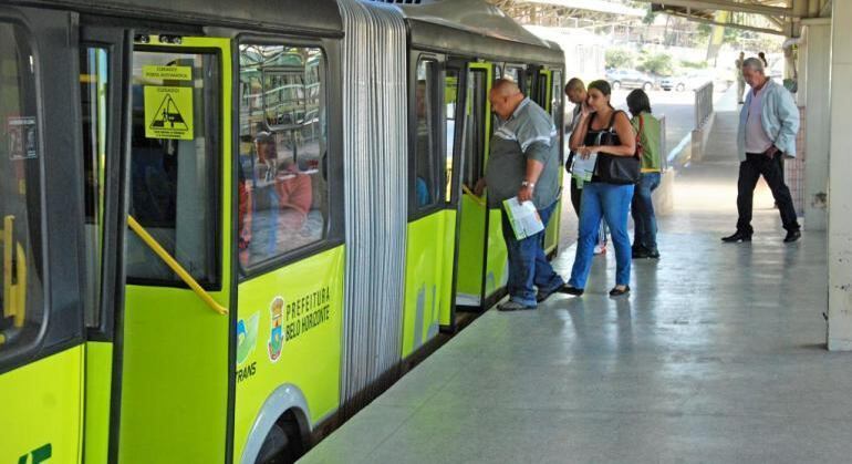 Passageiros já pagam R$ 5,25 pela passagem em BH