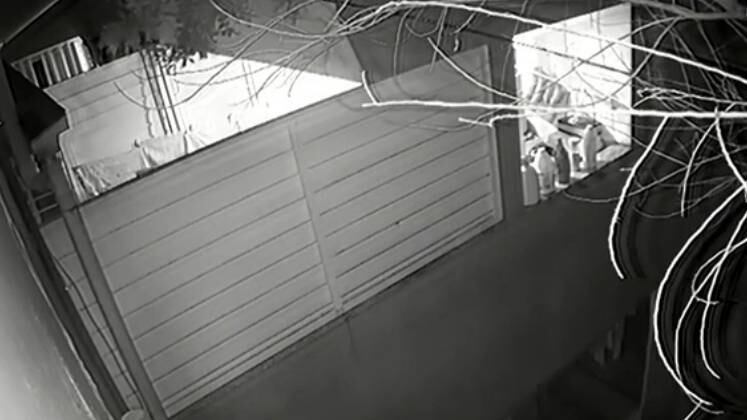 O Câmera Record teve acesso exclusivo às imagens do dia em que Leandro foi encontrado morto. Do lado de fora, dá para ver tanto o empresário quanto Shirley subindo e descendo os andares da casa