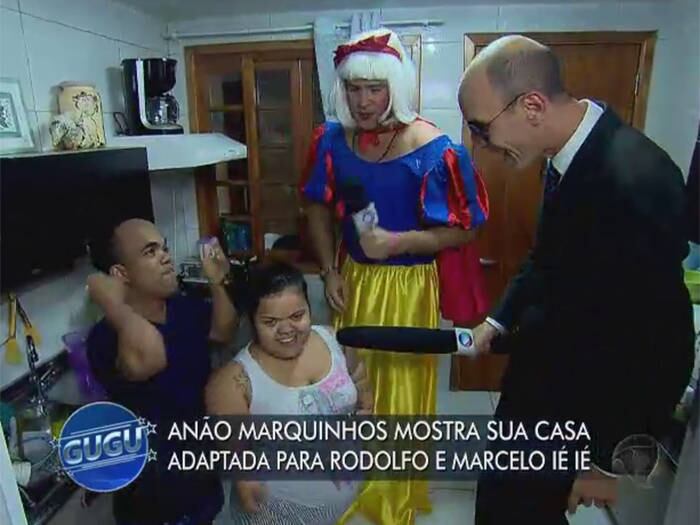 O tamanho da cozinha adaptada impressionou Marcelo IÉ IÉ e Rodolfo

