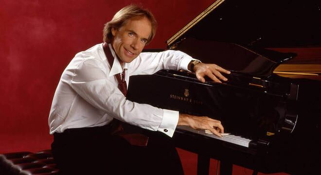 O pianista Richard Clayderman tem 42 anos de carreira