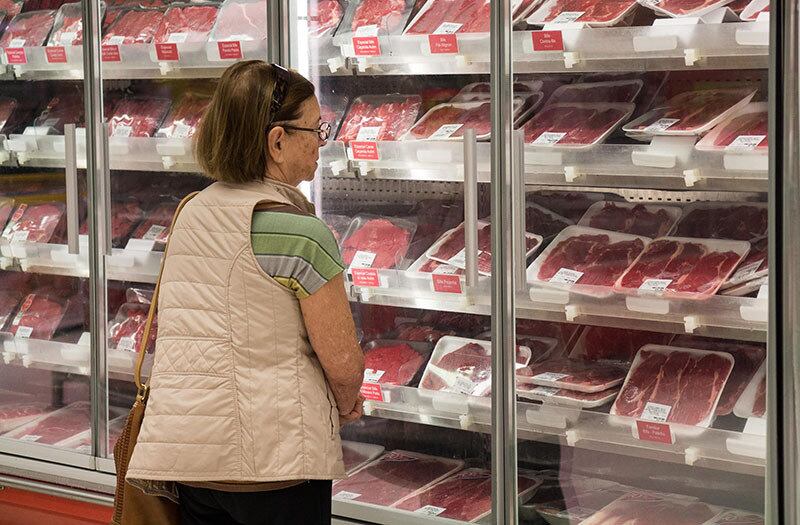 Ações da JBS desvalorizaram desde o início da Operação Carne Fraca, deflagrada pela PF