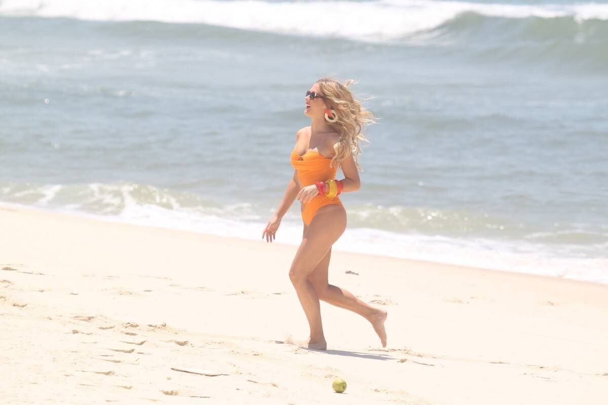 Fiorella Mattheis vira musa em clique musical de Diogo Nogueira