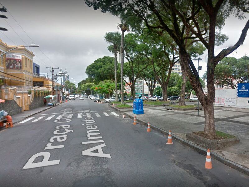 Vítima foi atingida quando estava na praça Conselheiro Almeida Couto, em frente ao Salesiano