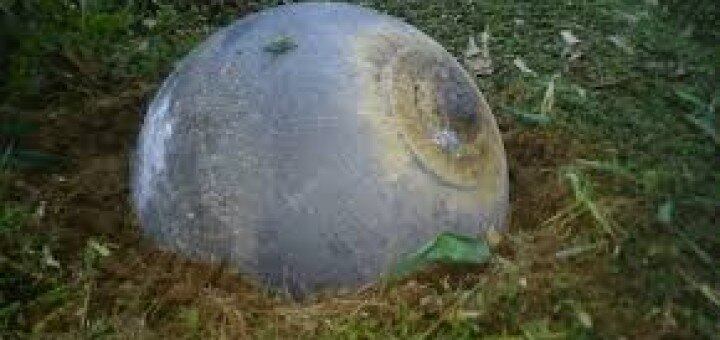 Nguyen Khoa Son, professor do Programa de Ciência e Tecnologia, afirmou que quedas de objetos espaciais russos