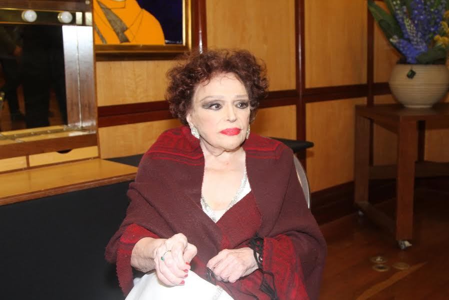 O espetáculo Bibi Ferreira canta Sinatra estreou no teatro Renassencie, em São Paulo