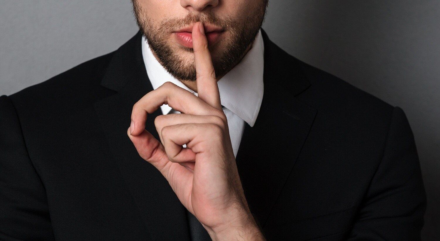 Redes de comunicação enfrentam censura