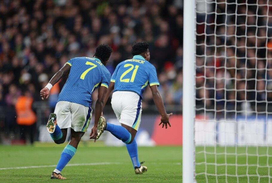 A felicidade de Endrick. Um gol marcante para seu início avassalador no futebol
