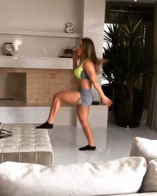 É claro que estas
maquinas costumam ser caras, mas será um investimento para sua saúde

Mude seu estilo de vida e sua aliemntação com R7 Dieta e fique em forma
