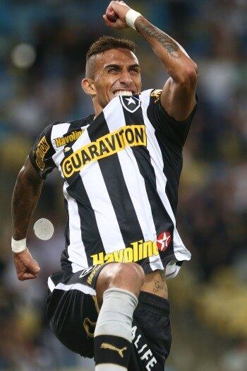 Rafael Marques é especulado para jogar no Corinthians em 2014, mas por enquanto tudo não passa de mera especulação. O jogador negou qualquer conversa com o Corinthians. O jeito, corintiano, é esperar!