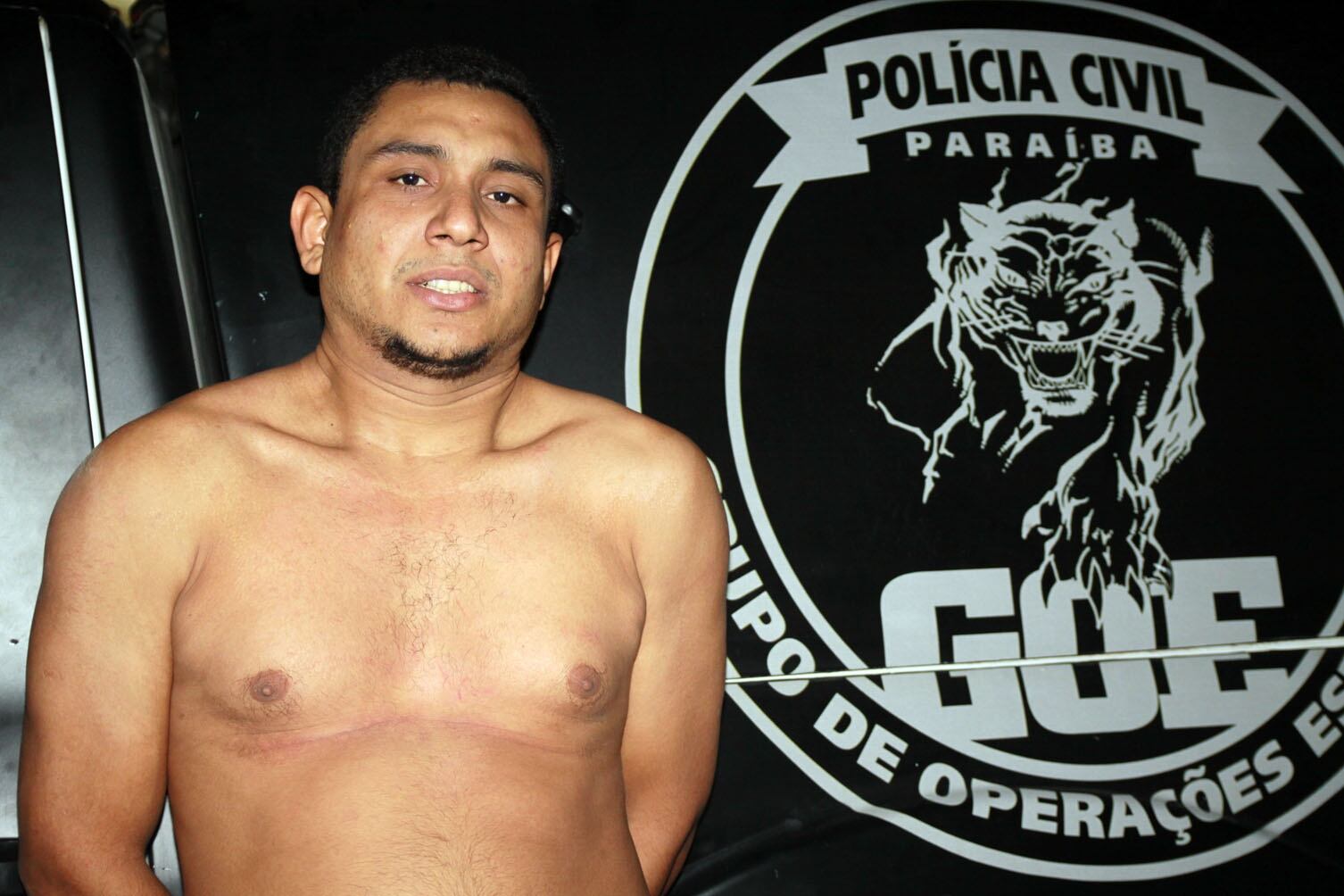 O suspeito foi transferido nesta quarta-feira (10) para o Presídio
Desembargador Flósculo da Nóbrega. O juiz Wolfram da Cunha Ramos
decretou a prisão preventiva do suspeito