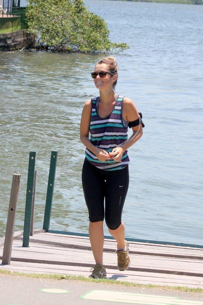 Atriz aproveitou uma folga nas gravações de Pecado Mortal para curtir um dia de descanso