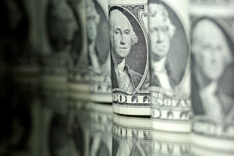 Dólar oscilou entre R$ 3,38 e R$ 3,41 na sessão