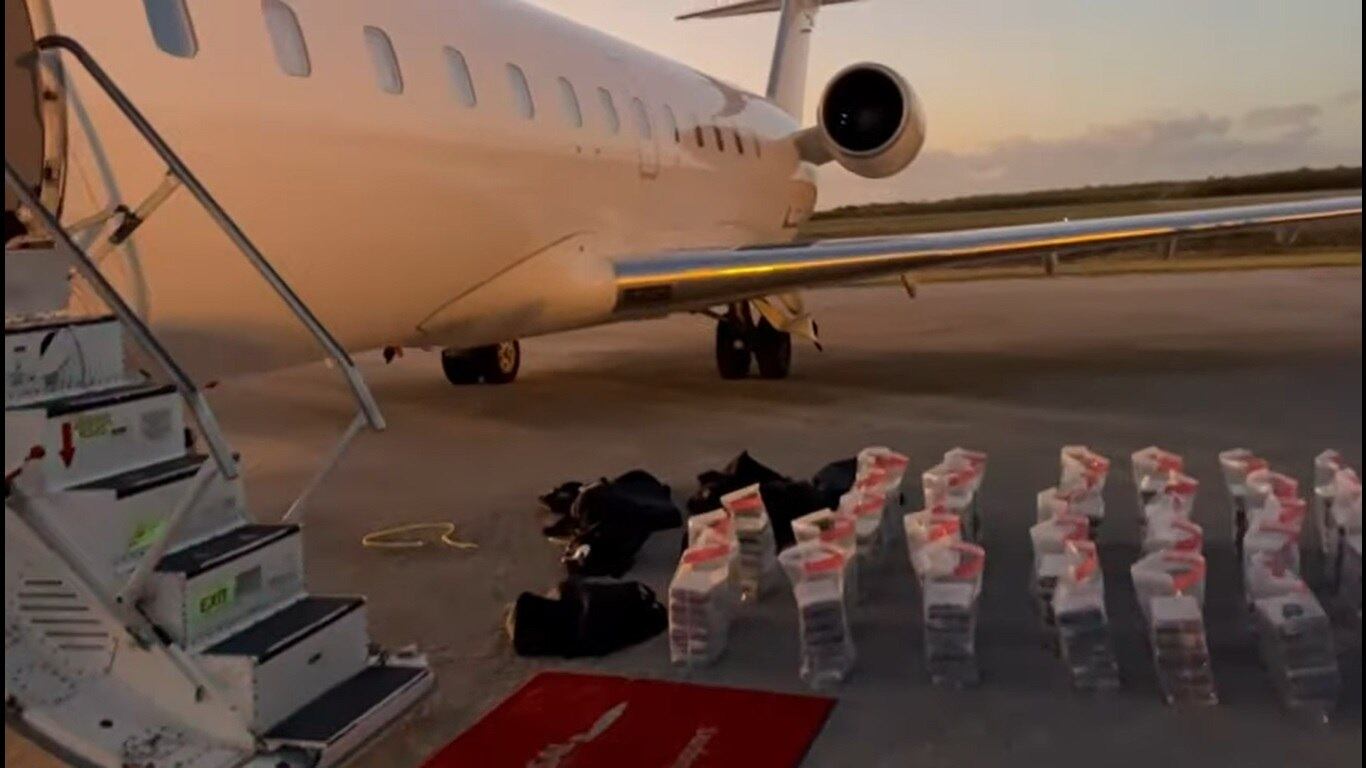 Cocaína foi apreendida em avião