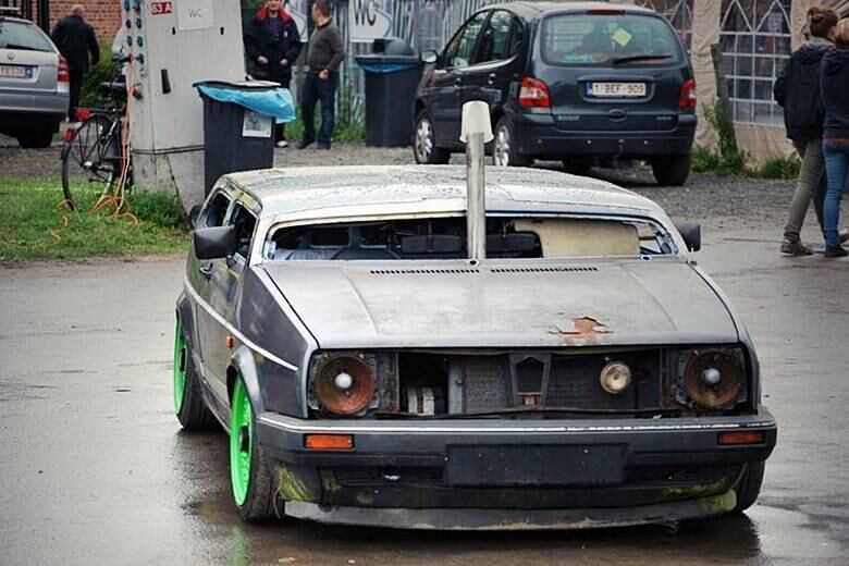 Este carro têm sérios problemas de coluna