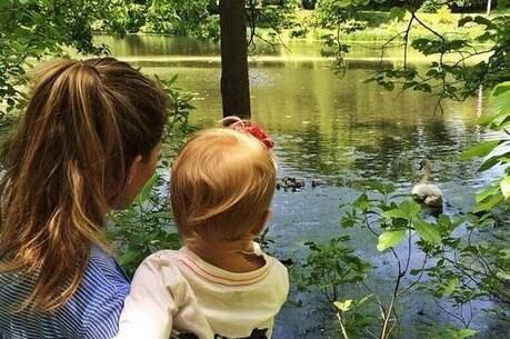 Gisele e a filha, Vivian, de um ano