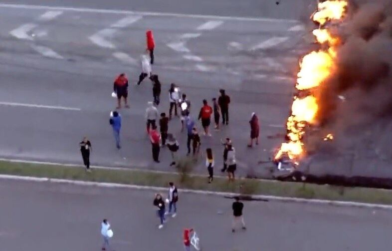 Fernão Dias fechada no sentido Belo Horizonte