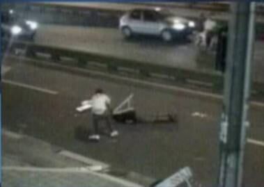 Jovem foi espancado até a morte por torcedores rivais