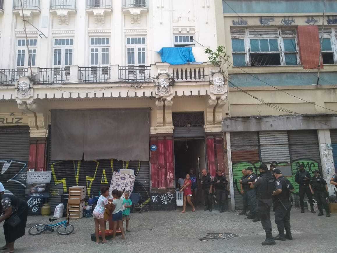 Moradores protestaram contra a ordem de despejo