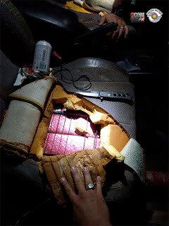 Um homem foi preso por tráfico de drogas por transportar 100 kg de maconha em uma estrada próxima a cidade de Guarantã, interior de São Paulo, a 440 km da capital. Parte da droga estava escondida dentro do forro do banco do passageiro e outra parte no parachoque