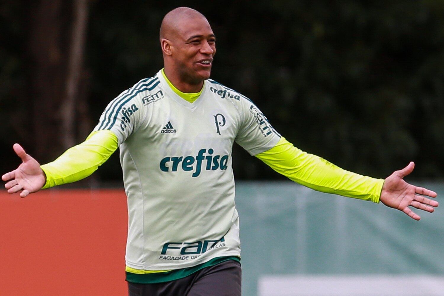 Lesionado desde o jogo contra o Barcelona, Jailson voltará a jogar futebol