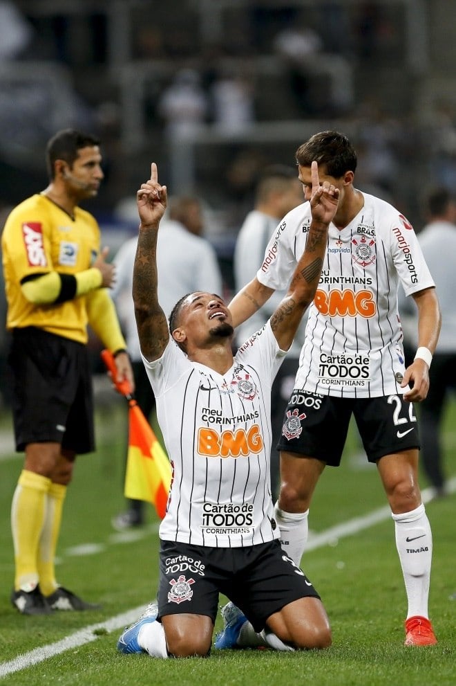 Junior Urso, Corinthians, Goias, Brasileiro