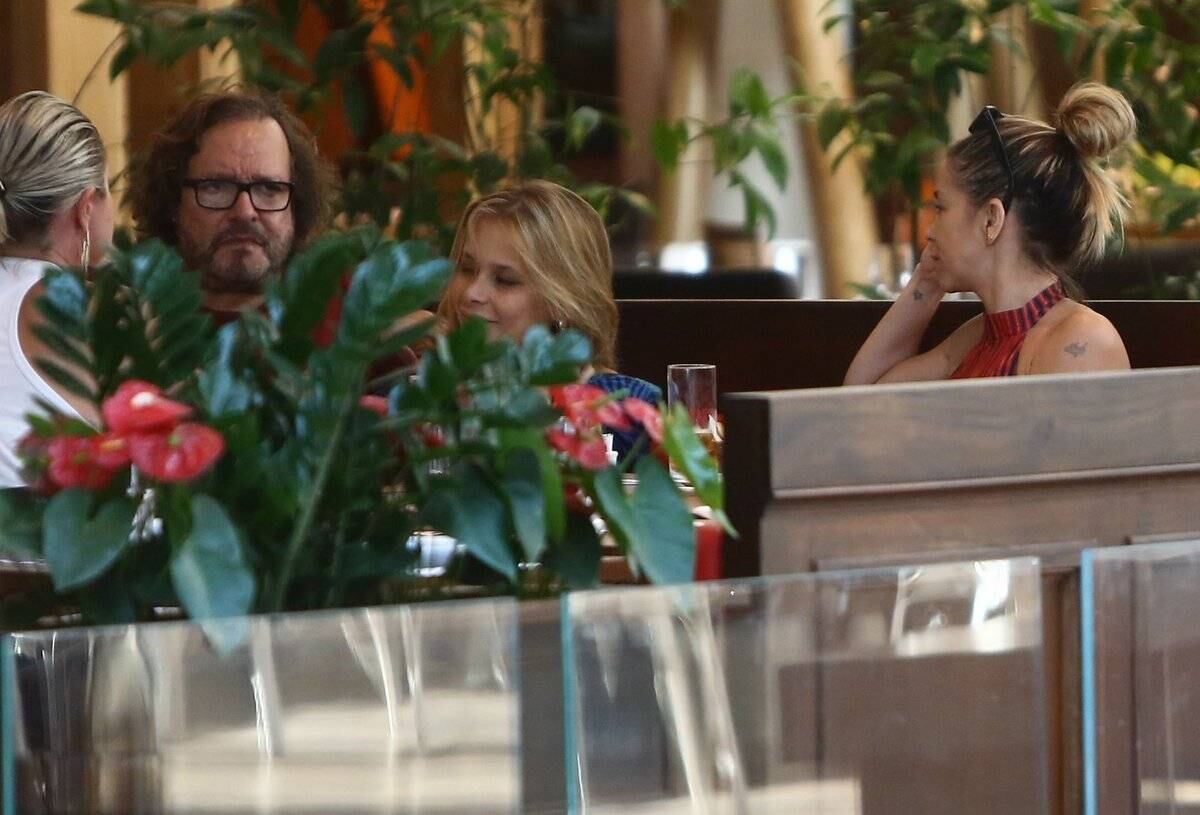 Danielle Winits e Wolf Maya almoçam no Rio de Janeiro