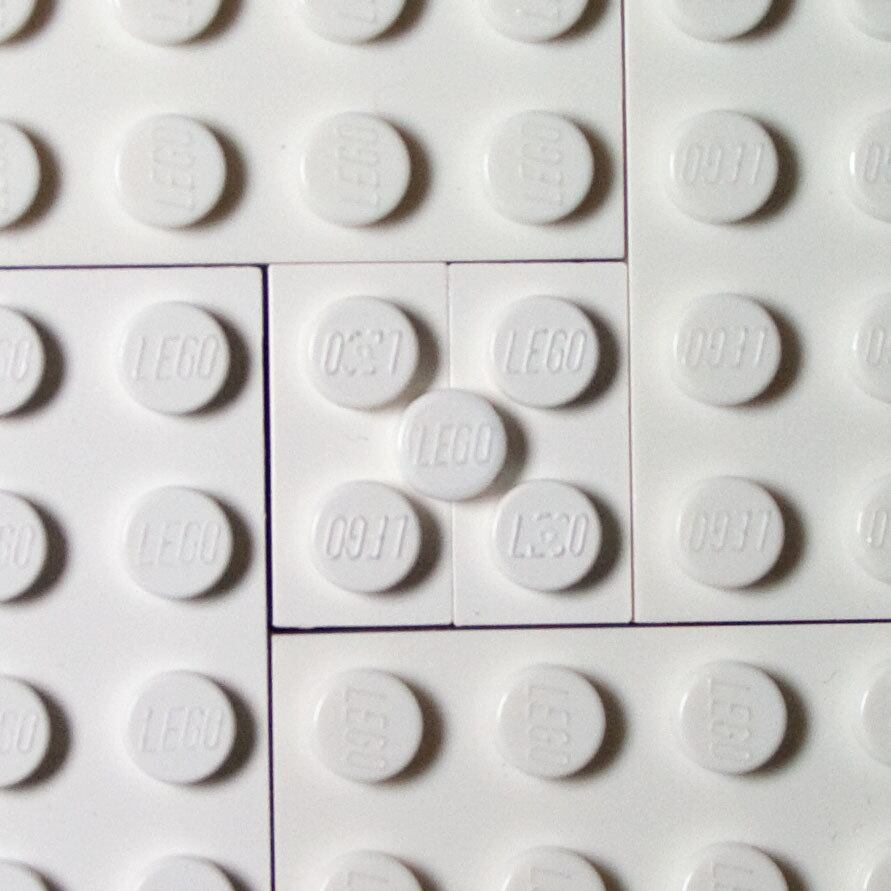 O Lego é um dos brinquedos mais clássicos para a maioria das crianças. Apesar de ter como principal objetivo o entretenimento, as peças de plástico também podem ser usadas para fins tecnológicos. Veja os projetos relacionados à tecnologia que são feito de Lego