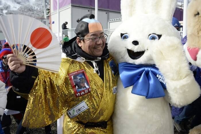 Já a torcida japonesa lembrou da terra natal na hora de torcer pelos compatriotas