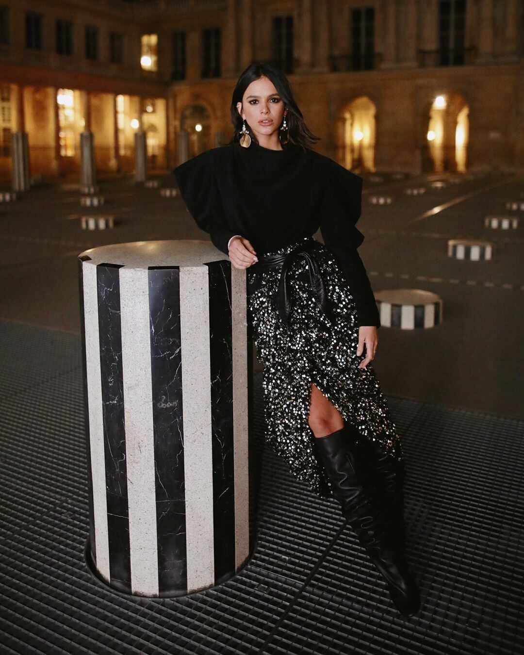 E mais: Bruna Marquezine vai a desfile em Paris com blusa transparente
