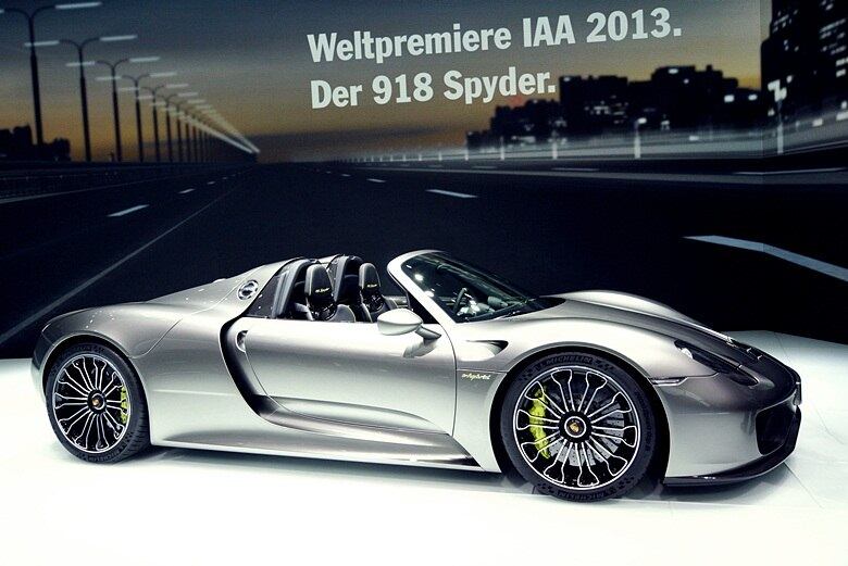 Porsche 918 Spyder (2015)
Quer saber tudo sobre carros? Acesse www.r7.com/carros