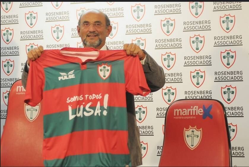 Mudança de mentalidade (e marketing): em abril deste ano, antes mesmo do início da Série C, a Portuguesa anunciou a contratação do ex-vice-presidente do Corinthians, Luis Paulo Rosenberg, como novo consultor da diretoria. Juntamente com os membros do clube, o dirigente ajudou o marketing da Lusa a ter uma alavancada muito grande e, graças aos novo patrocínios conquistados por alguns funcionários do clube, a equipe do Canindé conseguiu um faturamento maior durante a parte final da competição
