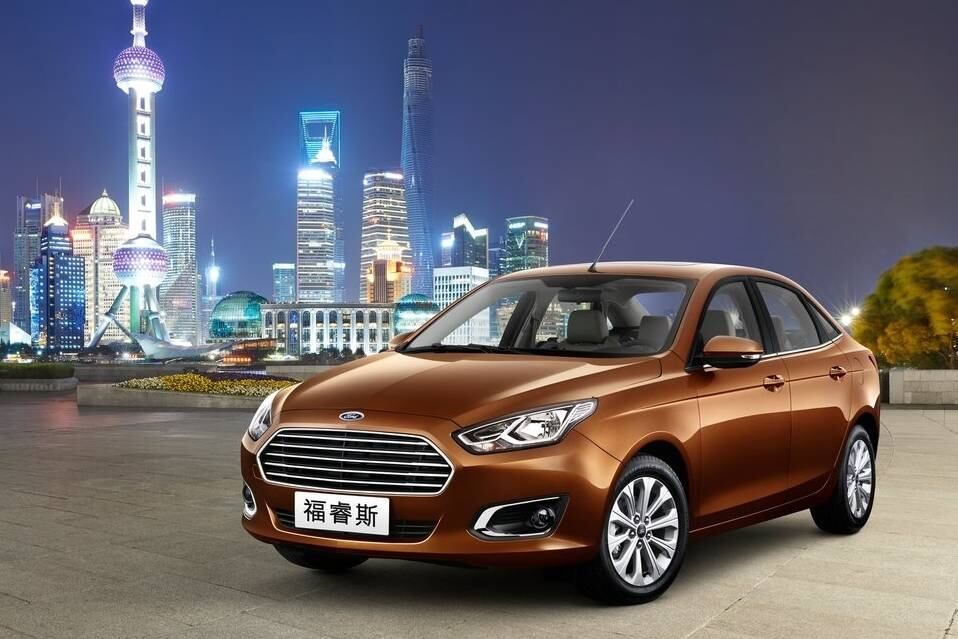 Na China o Escort será vendido com um motor 1.5 a gasolina e câmbio manual ou automático

Saiba tudo sobre carros! Acesse R7.com/carros
