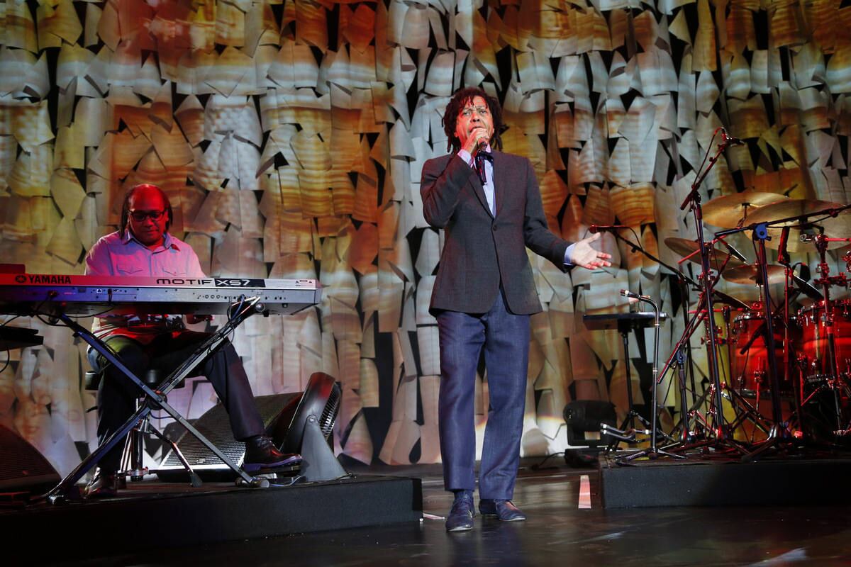 Djavan apresenta "Rua dos Amores", no Rio e Janeiro
