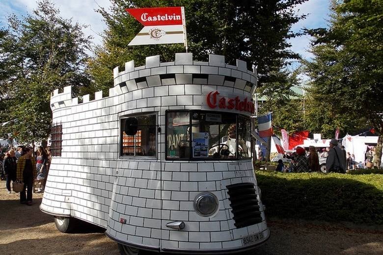 Castelo food truck com frente de Kombi?

Saiba tudo sobre carros! Acesse www.r7.com/carros
