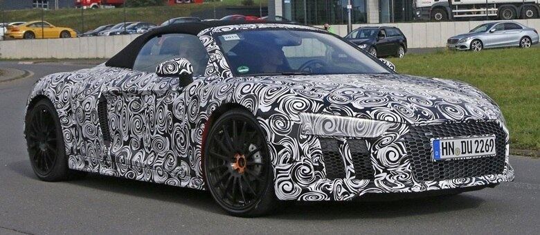 Segundo o site topgear, a nova geração do Audi R8 Spyder manterá a mesma capote removível de tecido