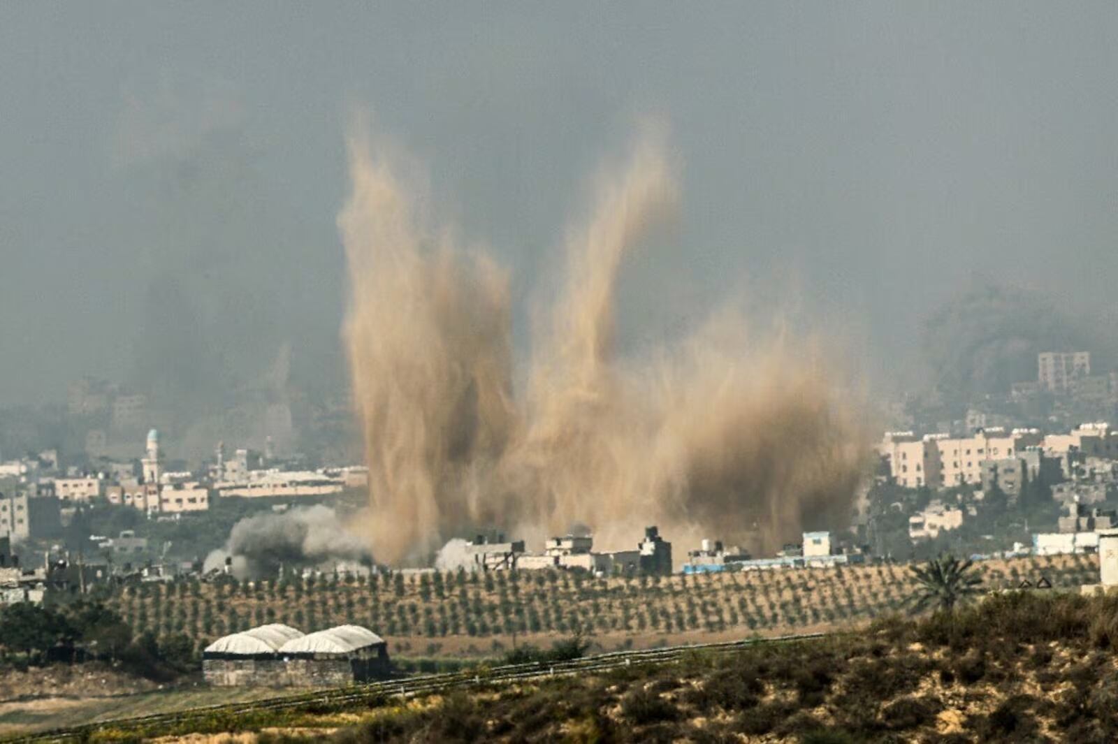 África do Sul acusa Israel de cometer genocídio em Gaza